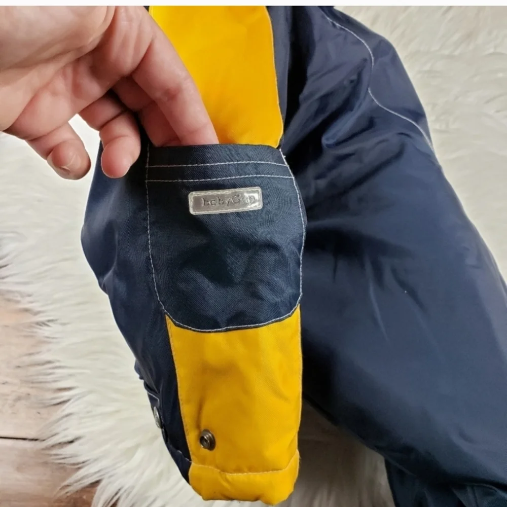 Gap baby vintage puffer snowsuit 6-12mon